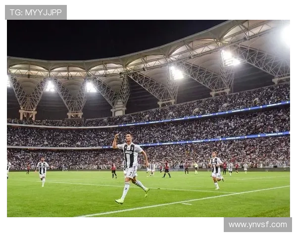 C罗连续进球助尤文力克AC米兰重返积分榜前列 - 副本 (3)